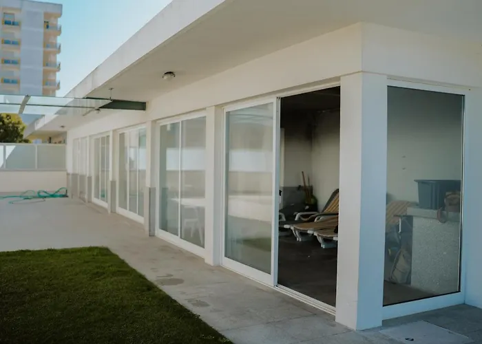 Villa Regina Beach - With Private Pool Viana do Castelo