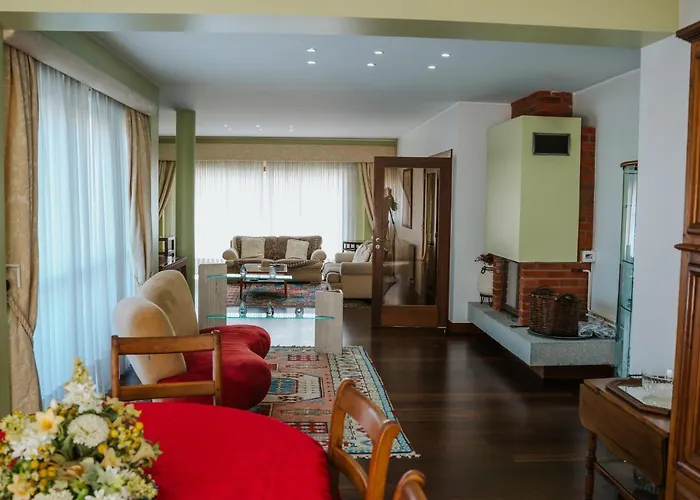 Regina Beach - With Private Pool *