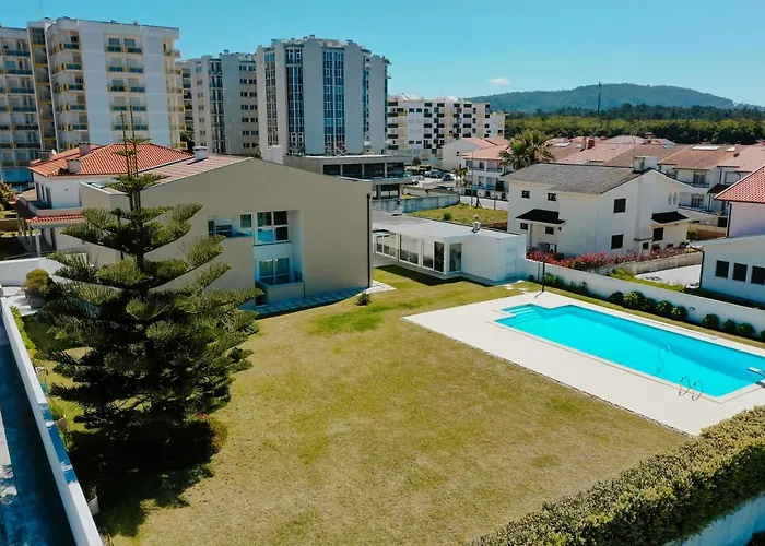 Regina Beach - With Private Pool Villa